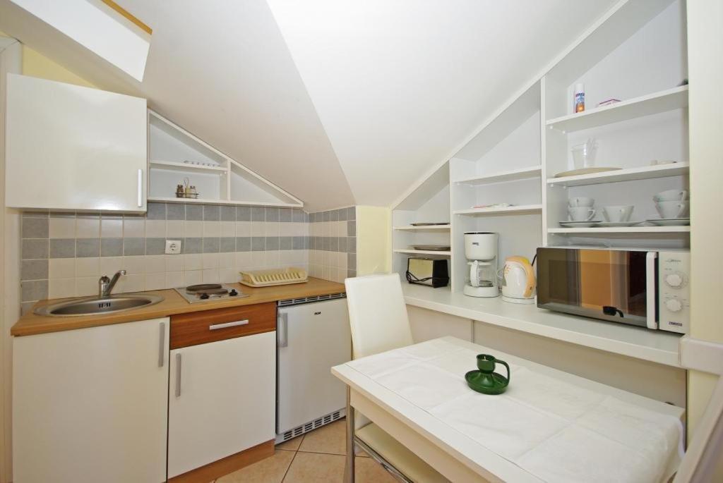 Apartments Villa Rose ซูมาร์ติน ภายนอก รูปภาพ