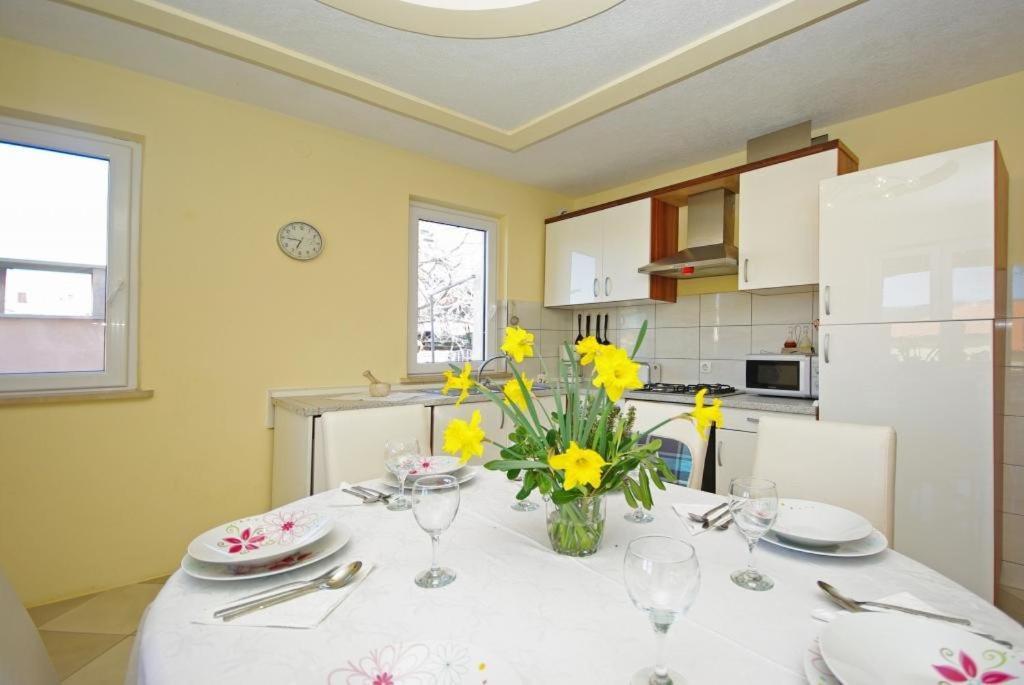 Apartments Villa Rose ซูมาร์ติน ภายนอก รูปภาพ