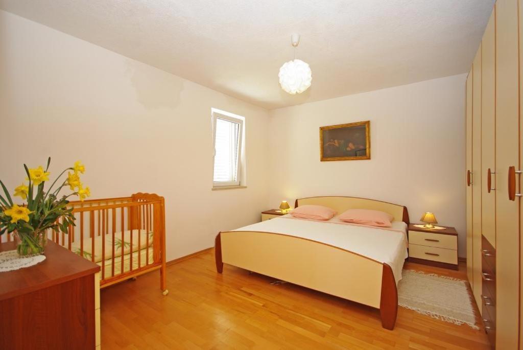 Apartments Villa Rose ซูมาร์ติน ภายนอก รูปภาพ