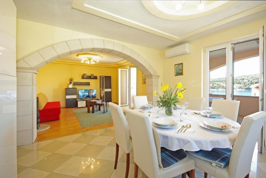 Apartments Villa Rose ซูมาร์ติน ภายนอก รูปภาพ