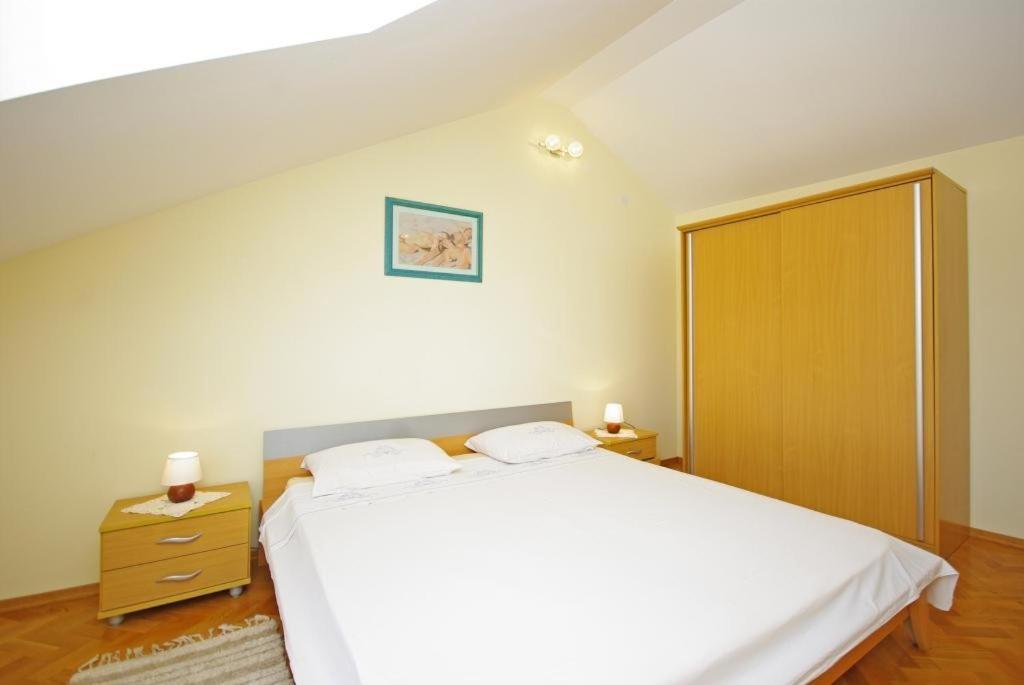 Apartments Villa Rose ซูมาร์ติน ภายนอก รูปภาพ