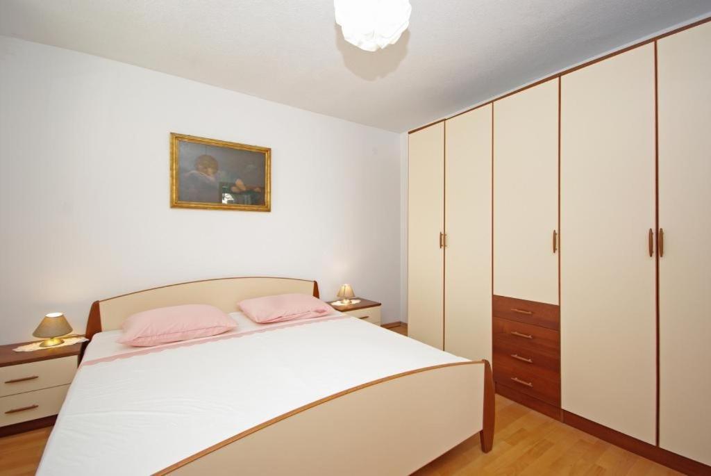 Apartments Villa Rose ซูมาร์ติน ภายนอก รูปภาพ